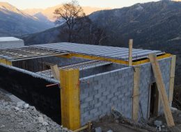 Pose d'un plancher poutrelles ourdis béton