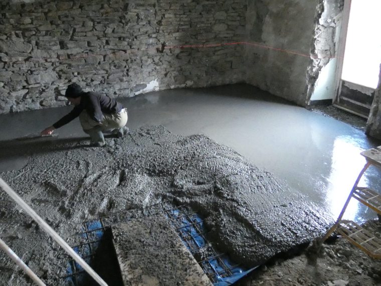maçonnerie générale : coulage d'une dalle